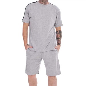 Vêtements de sport décontractés pour hommes de haute qualité léger motif solide ensembles jumeaux 100% coton t-shirts et shorts ensembles de deux pièces - Product Image 6