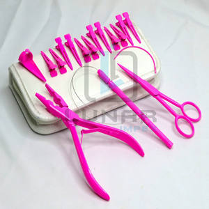 Kit d'outils d'extension de cheveux accrocheur de couleur rose vif avec accessoires personnalisés et étiquetage de marque personnalisé - Product Image 4