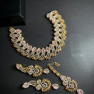 2025 Copper Ethnic Indian Choker Necklace Bridal Sets Earrings Mangtika Wedding Party Jewelry for Women Wholesale Fashion Sets - Product Image 2