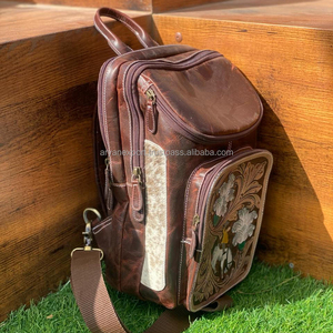 Venta al por mayor de cuero genuino personalizado a mano portátil al aire libre multifunción pecho bolsa pelo en cuero de vaca Floral señoras Sling bolsas - Product Image 5