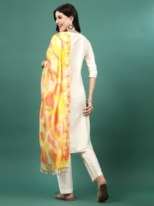 Ensemble Kurti élégant de style indien pakistanais, coupe droite, en polyester, avec pantalon et dupatta uni, à prix avantageux - Product Image 6