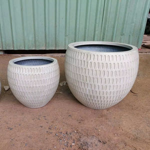 Jardinière en fibre de verre personnalisée du fabricant direct Style vietnamien pour la maison et le jardin Pot de fleur pot léger en Fiberstone - Product Image 1