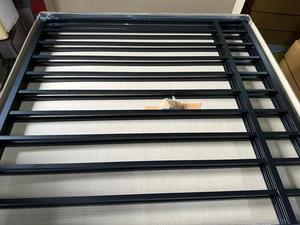 Soportes para vallas de metal con recubrimiento en polvo personalizados y abrazaderas de montaje directas del fabricante indio. - Product Image 5