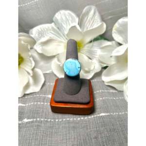 Bague en platine turquoise Carlos Francisco Golden Hill, délicate, en argent sterling, taille 7, sertie clos, lisse, pour usage quotidien, idée cadeau - Product Image 1