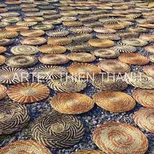 Napperons en jonc de mer tissés à la main, ronds, motif bleu et orange, décoration rustique et côtière pour table à manger, fibre naturelle - Product Image 5