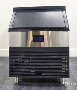 New Desig Commercial <b>Stainless</b> <b>Steel</b> Automatic <b>Cube</b> <b>Ice</b> Maker Machine with Black Lid and Digital Display - Product Image 2