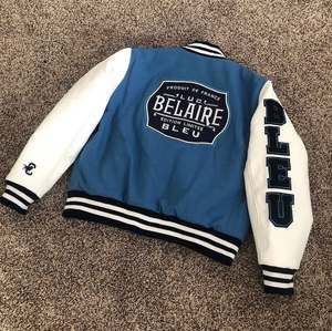 Chaqueta de Béisbol Personalizada para Mujer, Chaqueta Universitaria para Mujer y Chaqueta de Béisbol con Mangas de Cuero al por Mayor - Product Image 4