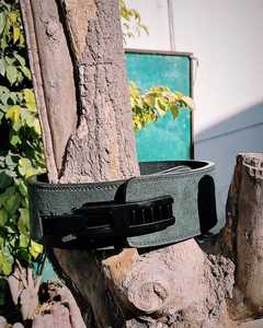 เข็มขัดยกน้ำหนักหนังวัวแท้แบบหนาพิเศษ สำหรับออกกำลังกายทุกเพศ ทุกวัย  พร้อมหัวเข็มขัดแบบปรับได้ ไม่ลื่น  สีดำ  แบรนด์สั่งทำพิเศษ - Product Image 1