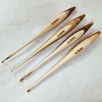 Aiguilles à tricoter en bois conifère sur mesure argent et blanc avec taille gravée pour couture revente tailles personnalisées