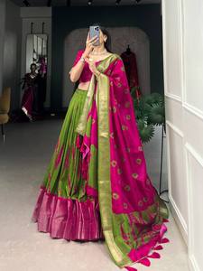 ชุดเลเฮงก้า choli พิมพ์ลายโดลาผ้าไหมชิโบริพร้อมเสื้อบันเฮจและพู่ zari dupatta สำหรับงานแต่งงานและเทศกาล - Product Image 4