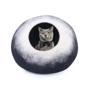 Black and White Felt Cat Cave - Wool Cat Cave - Handmade Wool Cat Cave-Feito por pura lã neozelandesa. Cor personalizada, tamanho.