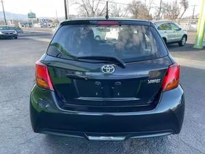 Top offerta 2018 <span class=keywords><strong>Toyota</strong></span> <span class=keywords><strong>YARIS</strong></span> HATCHBACK veicolo nero mano sinistra e guida a destra LHD RHD auto usate per la vendita - Product Image 3