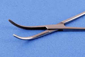 คีมผ่าตัด HEISS คุณภาพดีที่สุด แบบโค้ง อุปกรณ์ผ่าตัด OEM ผลิตตามสั่ง ขายดีที่สุด ผลิตในปากีสถาน - Product Image 2