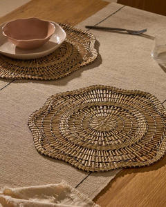 Nouveau design Tapis de table tissé minimal pour la salle à manger Décor écologique Boho Home Accent Napperon élégant fait à la main en jonc de mer - Product Image 3