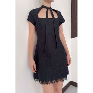 Robe en jean avec détails en dentelle - [object Object] - Product Image 4