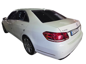Benz Clase E W212 E250 Bluetec 4MATIC Avant Garde 2016 en Buen Estado, Auto Usado Coreano en Venta, 300auto Export - Product Image 3