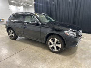 Mercedes-Benz GLC 300 4MATIC 2017 Usado en Buen Estado - Product Image 2