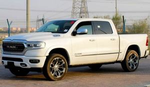 PICKUP 2022-2023, Motor Turbo de 4.5L, Caja de Cambios Automática, Tracción en las Cuatro Ruedas, Volante a la Izquierda, Asientos de Cuero, Neumáticos R18, Híbrido - Product Image 2