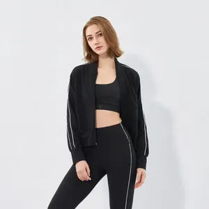 Veste de sport à la mode pour femmes recadrée Zip Up Retro Stripe Sleeve Respirant Yoga et Pilates Veste Gym Top - Product Image 1