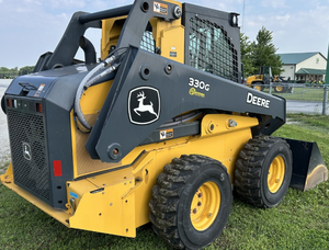 Chargeuses compactes John Deere 330G de qualité supérieure à vendre – Livraison rapide, prêtes à l'emploi. Achetez votre équipement haute performance pour travaux lourds. - Product Image 5