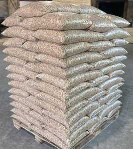 Granulés de bois de qualité supérieure 100% certifiés Enplus A1 Granulés de bois en gros Granulés de bois naturels en pin - Product Image 5