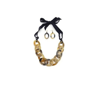 สร้อยคอเขาควายธรรมชาติจี้เขาสัตว์สร้อยคอลูกปัดกลมขนาดใหญ่ทำจากอินเดีย - Product Image 1