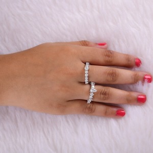 Boucles d'oreilles en argent sterling Moissanite en forme de poire et de diamant personnalisé, cadeau de fiançailles incrusté de cuivre pour ses fêtes - Product Image 2