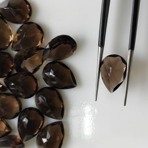 Cuarzo Rojo Natural 14x10MM Corte Pera Tamaño Personalizable 100% Color Natural Gema Suelta para Joyería Red Mountain Gems - Product Image 3