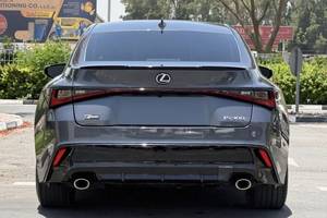 รถเล็กซัส IS300 F Sport Luxury Sedan ปี 2024 เกียร์อัตโนมัติ พวงมาลัยซ้าย สีเทา มือสอง |   พร้อมส่งออก - Product Image 6
