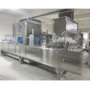 Remplisseuse et scelleuse de glaçons à eau Offre Spéciale entièrement automatique Machine à sceller les gobelets en plastique - Product Image 2