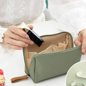 Bolsa de Aseo Ideal para Viajes con Diseño de Apertura Amplia y Fácil Acceso, Bolsa de Aseo con Múltiples Bolsillos para un Almacenamiento Organizado y Práctico - Product Image 3