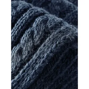 Écharpe en tricot torsadé mélangé personnalisée pour les accessoires de sports d'hiver - Product Image 4