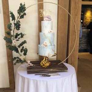 Ustensiles de cuisine de table pour mariage Arche en métal Support à gâteau Forme ronde avec placement en bois Décoration de fête Style européen - Product Image 5