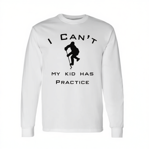 T-shirt à manches longues pour parents occupés « Je ne peux pas, mon enfant a des entraînements de hockey » pour les familles actives - Product Image 3