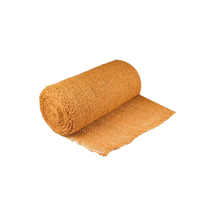 Red de fibra de coco natural diseñada para reducir la erosión del suelo y favorecer el establecimiento de plantas en la construcción ecológica - Product Image 1