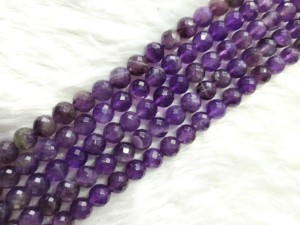 Largement vendu des brins de perles à facettes en améthyste violette naturelle de qualité supérieure pour la fabrication de bijoux à un prix raisonnable - Product Image 4