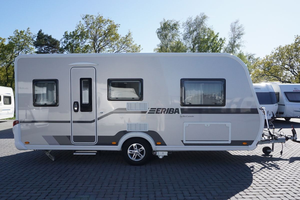 Autocaravana de Lujo 4x4 con Estructura de Acero Inoxidable, Piso de Vinilo/PVC, Estantes/Armario Ajustables, 2 Estufas y 1 Fregadero - Product Image 2