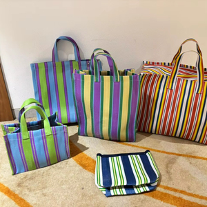 Bolsas de Mano Personalizadas con Cremallera, Reutilizables, Ecológicas, Hechas de Nailon Reciclado, con Logotipo Impreso, Hechas a Mano en India - Product Image 1