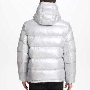 Veste matelassée ample pour homme en gros, toile fine, devant droit, personnalisation de la marque, streetwear élégant, collection capsule d'hiver - Product Image 3