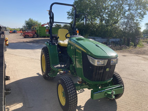Nuevo Tractor compacto Johnn Deer 3039R en venta - Product Image 3