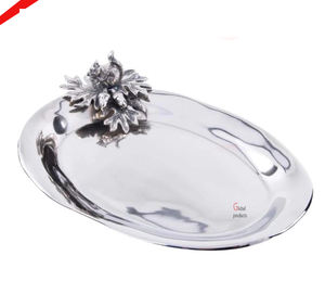 Nouveau plateau de service en métal rectangulaire fini argent avec design de raisin en relief pour restaurant à la maison de l'hôtel - Product Image 3