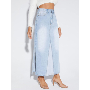 Mini-jupe en denim vieilli personnalisée pour femmes avec fermeture éclair, poches boutonnées, conception fendue et déchirée, jupes d'été en denim pour femmes - Product Image 5
