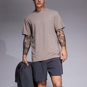 ชุดเสื้อยืดและกางเกงขาสั้นผ้าฝ้าย100% น้ำหนักเบาชุดสีตัดกันฮิปฮอประบายอากาศทรงหลวมทำจากผ้าฝ้าย - Product Image 4