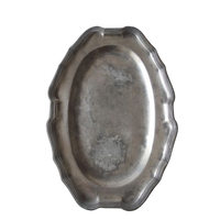 Plateau de service rectangulaire en argent de style antique en gros avec bordure ornée en relief et deux poignées pour hôtel et salle à manger à domicile