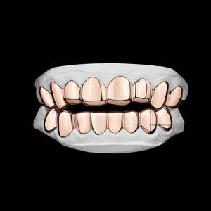Juego de Grillz de Moissanita Plateada Pulida Personalizada con Baño de Platino para Dientes Superiores e Inferiores, Pieza Dental Hip Hop para Hombres y Mujeres - Product Image 2