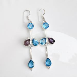 Boucles d'oreilles statement bleu aqua, topaze bleue suisse, boucles d'oreilles à fil multi-pierres, boucles d'oreilles pendantes en cristal, bijoux faits à la main, cadeau pour elle - Product Image 3