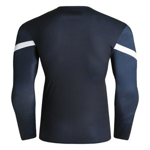 Rashguard MMA personnalisé sublimé, manches longues de haute qualité, t-shirt de compression pour homme pour le BJJ, le grappling et le fitness - Product Image 3