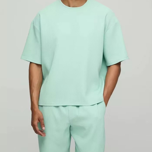 ชุดวอร์มกางเกงขาสั้นแบบสวมหัวของผู้ชายโอเวอร์ไซส์ทรงบ็อกซี่ชุดวอร์มแบบลำลองระบายอากาศคุณภาพพรีเมี่ยม - Product Image 1