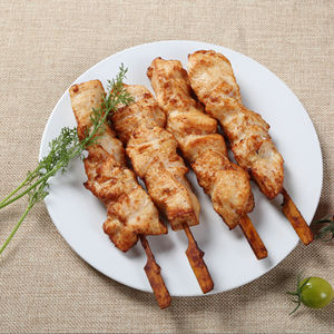 Cubos deshuesados de pollo Halal congelado envasados al vacío y procesados en unidades de última generación con certificación ISO para servicios de catering - Product Image 2