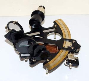 Antiguo sextante astrolabio raro marítimo funcional latón diseño pistón náutico coleccionable artesanías de madera marina para navegación - Product Image 2